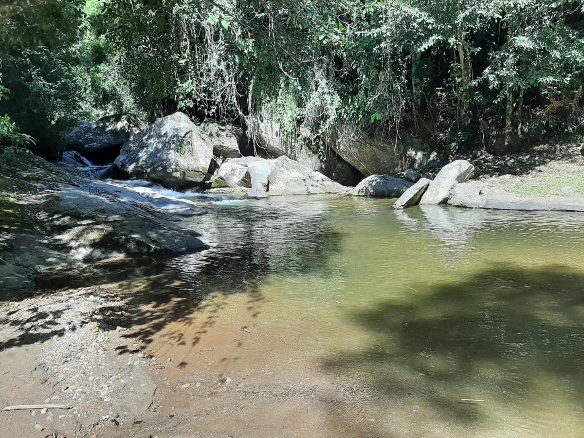Casa Rosa Lumiar, Cachoeira Particular E Fazendinha المظهر الخارجي الصورة