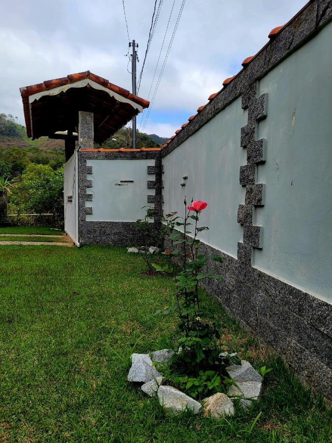 Casa Rosa Lumiar, Cachoeira Particular E Fazendinha المظهر الخارجي الصورة